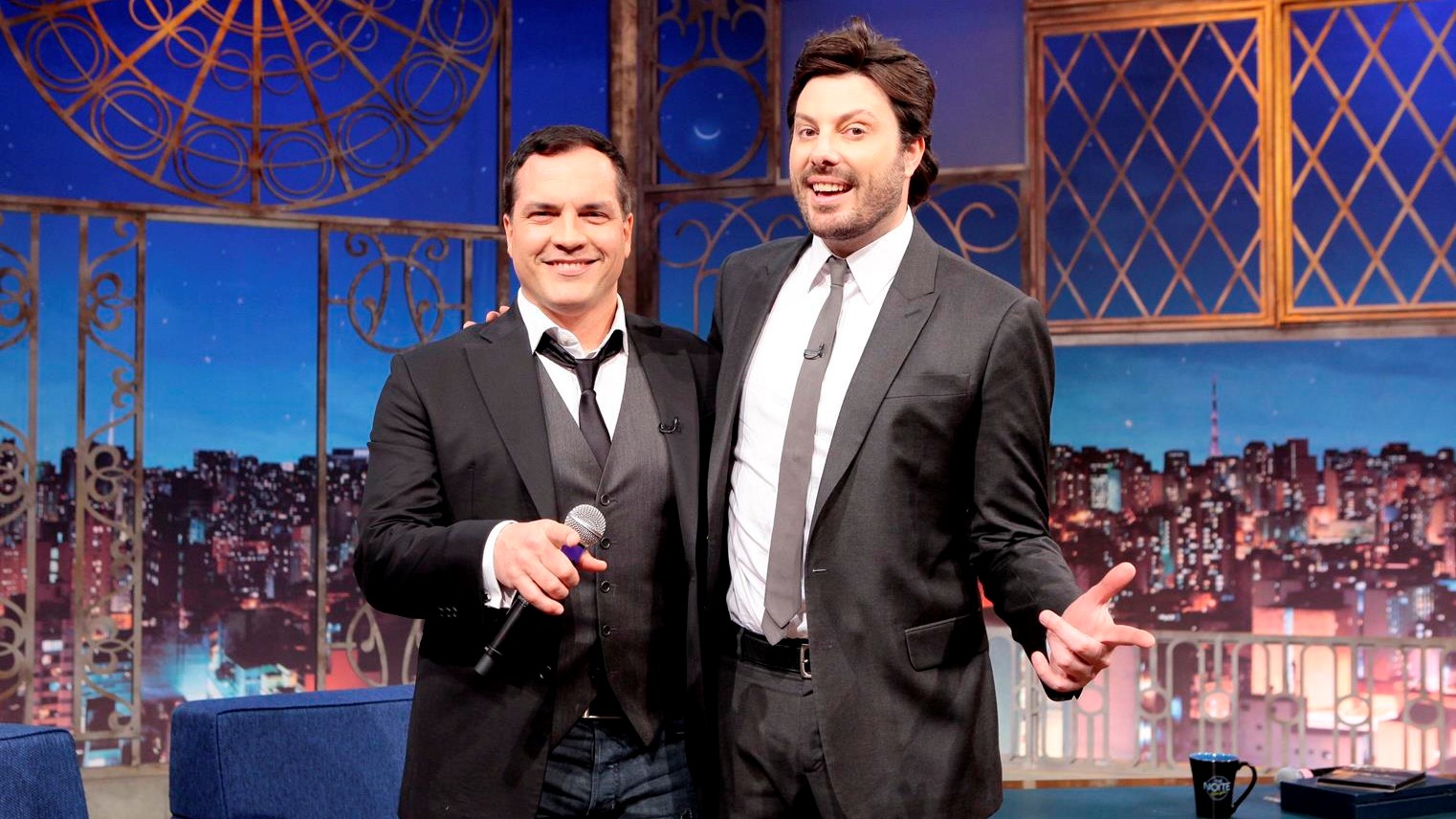 Daniel Boaventura e Danilo Gentili no The Noite
