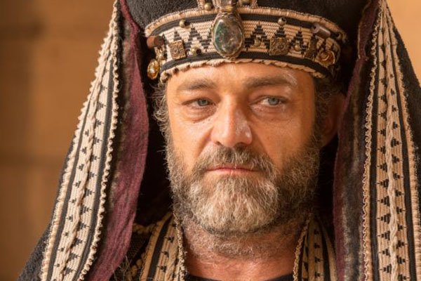 Eucir de Souza interpreta Caifás na novela Jesus (Divulgação)