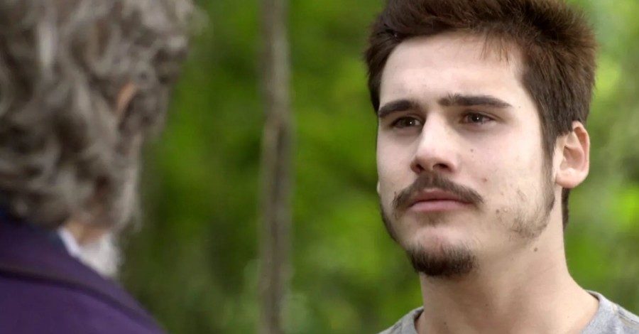 Dom Sabino (Edson Celulari) e Samuca (Nicolas Prattes) em O Tempo Não Para