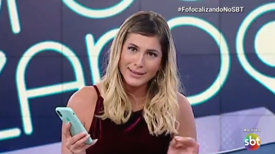 Livia Andrade no Fofocalizando