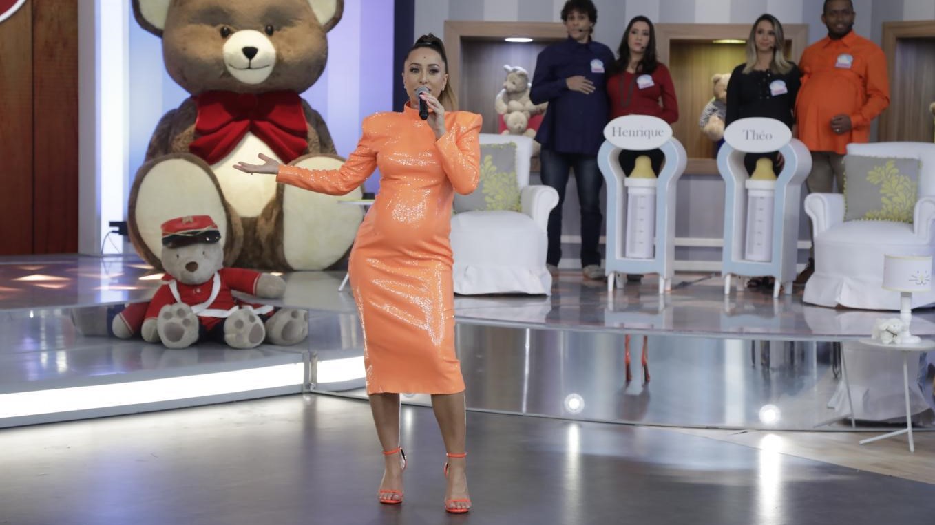 Sabrina Sato estreia o quadro Chá de Bebê no Programa da Sabrina