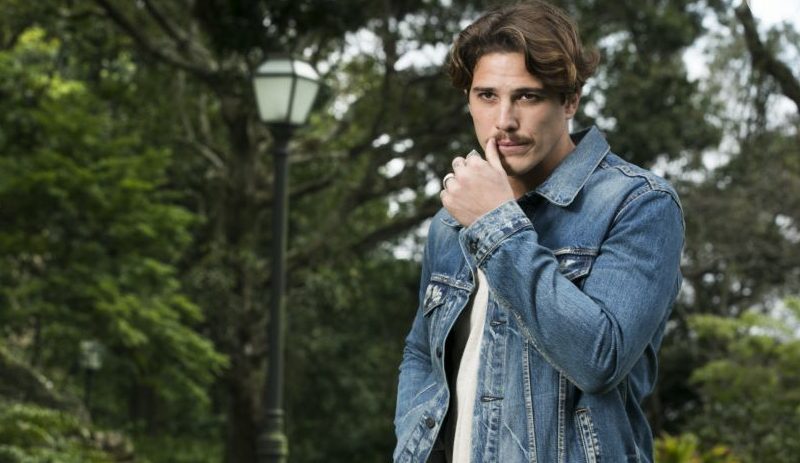 Mauro César (Rômulo Arantes Neto) em Espelho da Vida