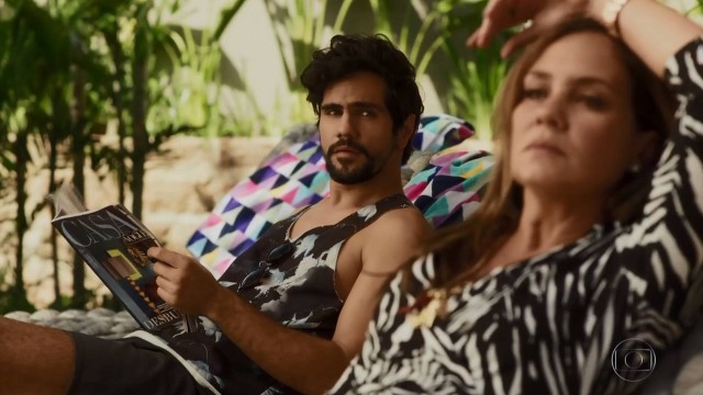 Du Love (Ciro Sales) e Laureta (Adriana Esteves) de Segundo Sol