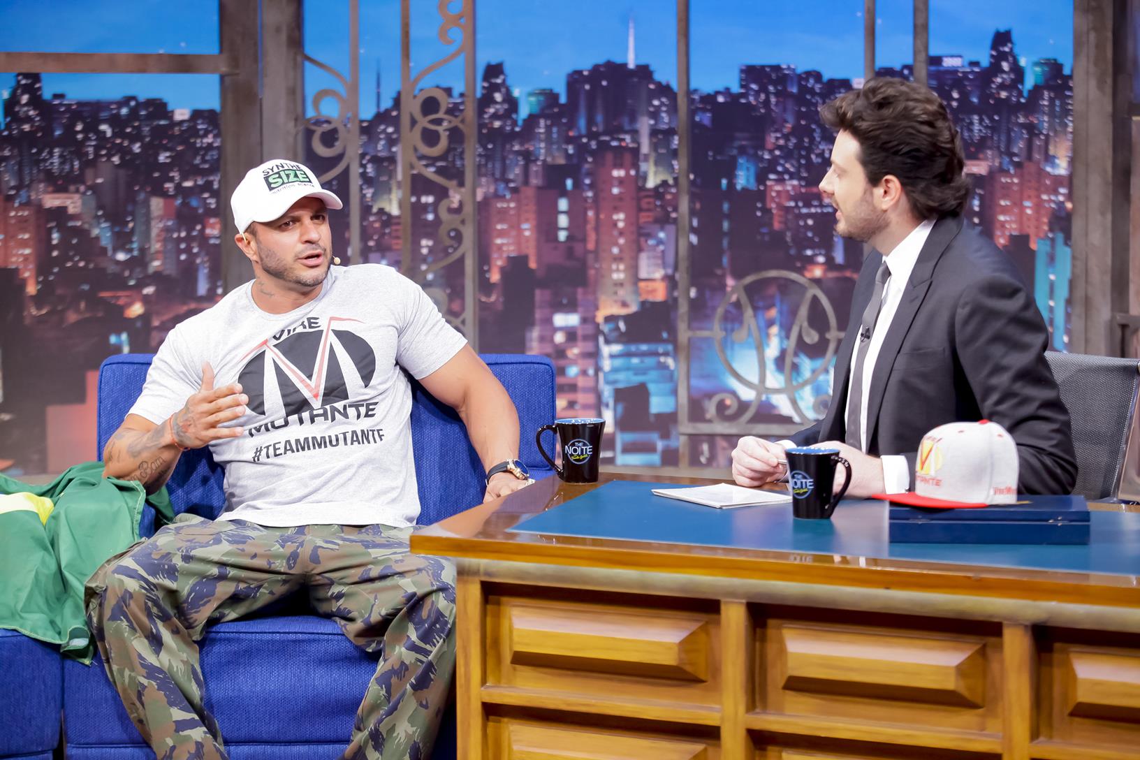 Kleber Bambam no The Noite com Danilo Gentili