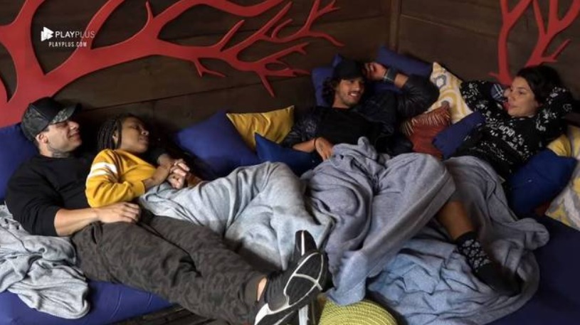Léo Stronda, Luane Dias, Gabi Prado e João Zoli