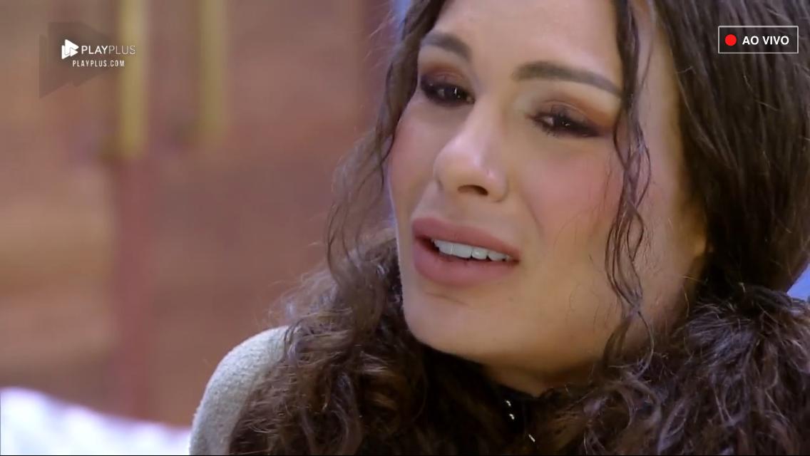 Fernanda é acusada de traição por Nadja