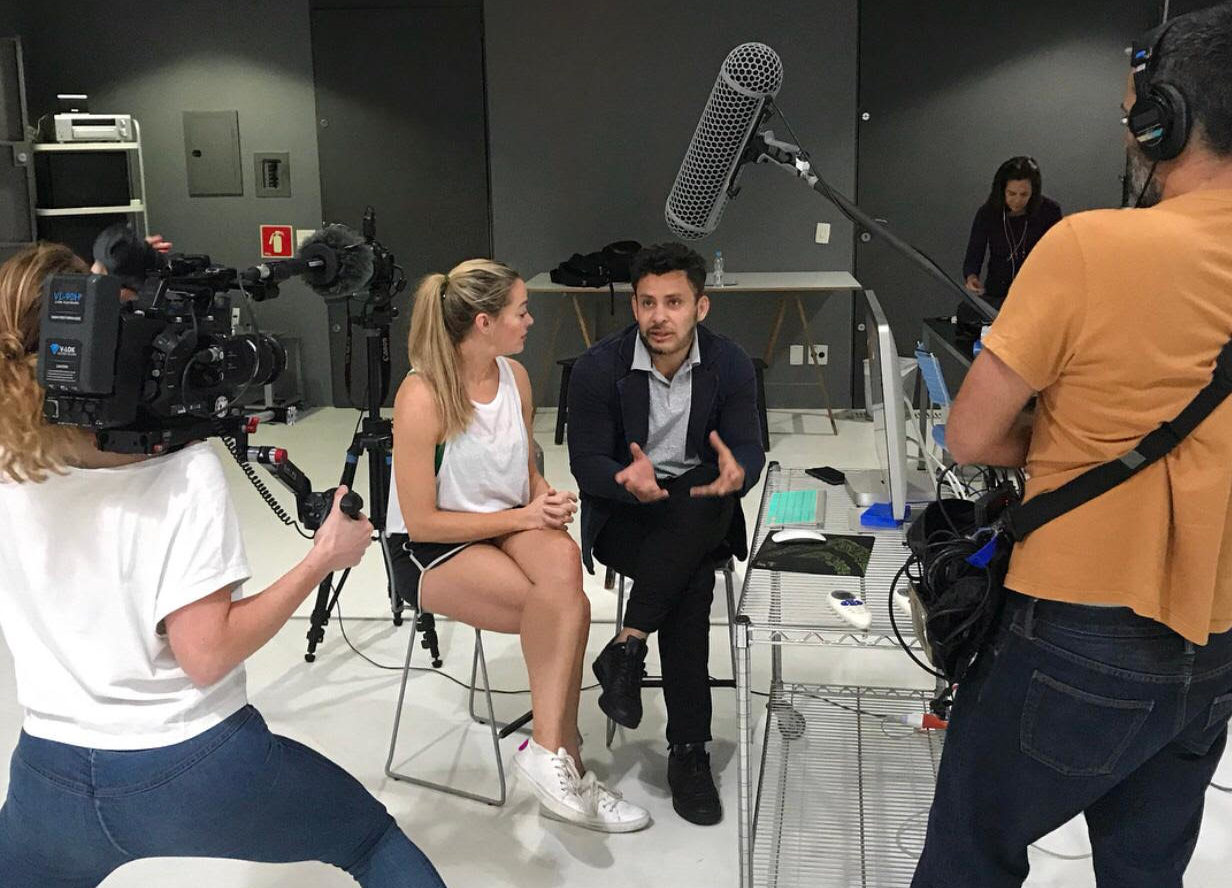 Série na BBC mostra bastidores do Miss Bumbum em Sex, Knifes and Liposuction