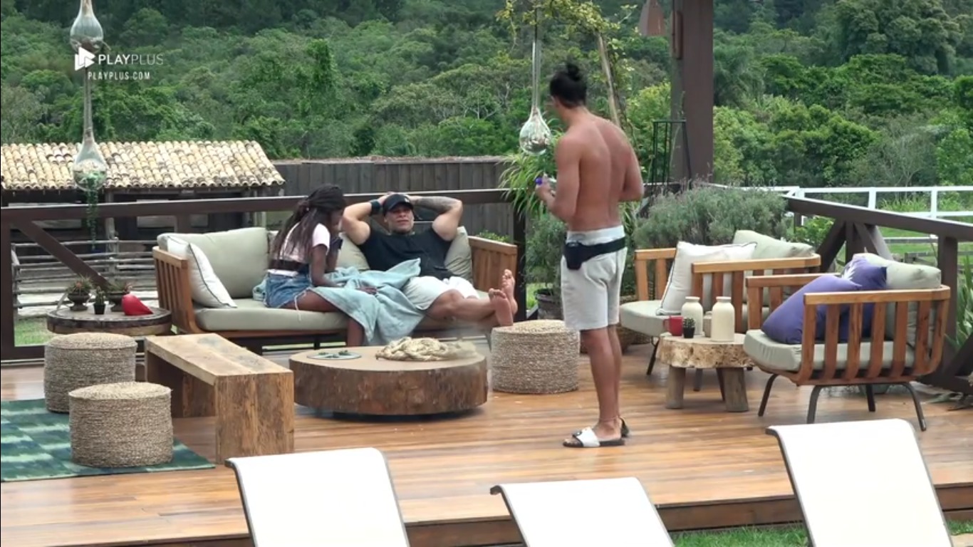 Luane Dias, Léo Stronda e João Zoli