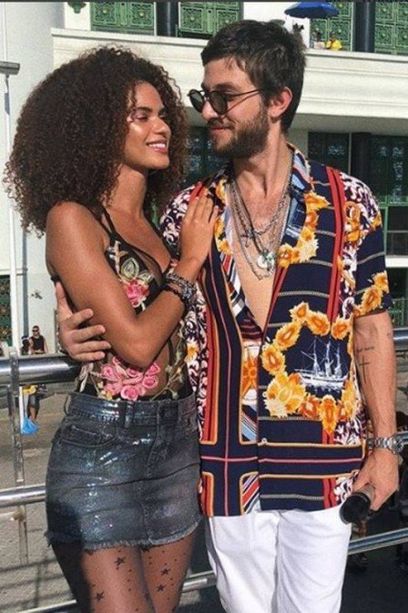Marina (Juliana Nalu) e Icaro (Chay Suede) de Segundo Sol