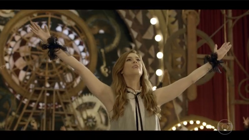 Sophia Abrahão na campanha de fim de ano da TV Globo (Reprodução)