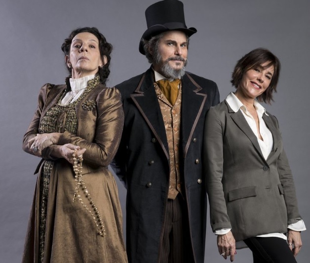 Agustina (Rosi Campos), Dom Sabino (Edson Celulari) e Carmen (Christiane Torloni) de O Tempo Nao Para