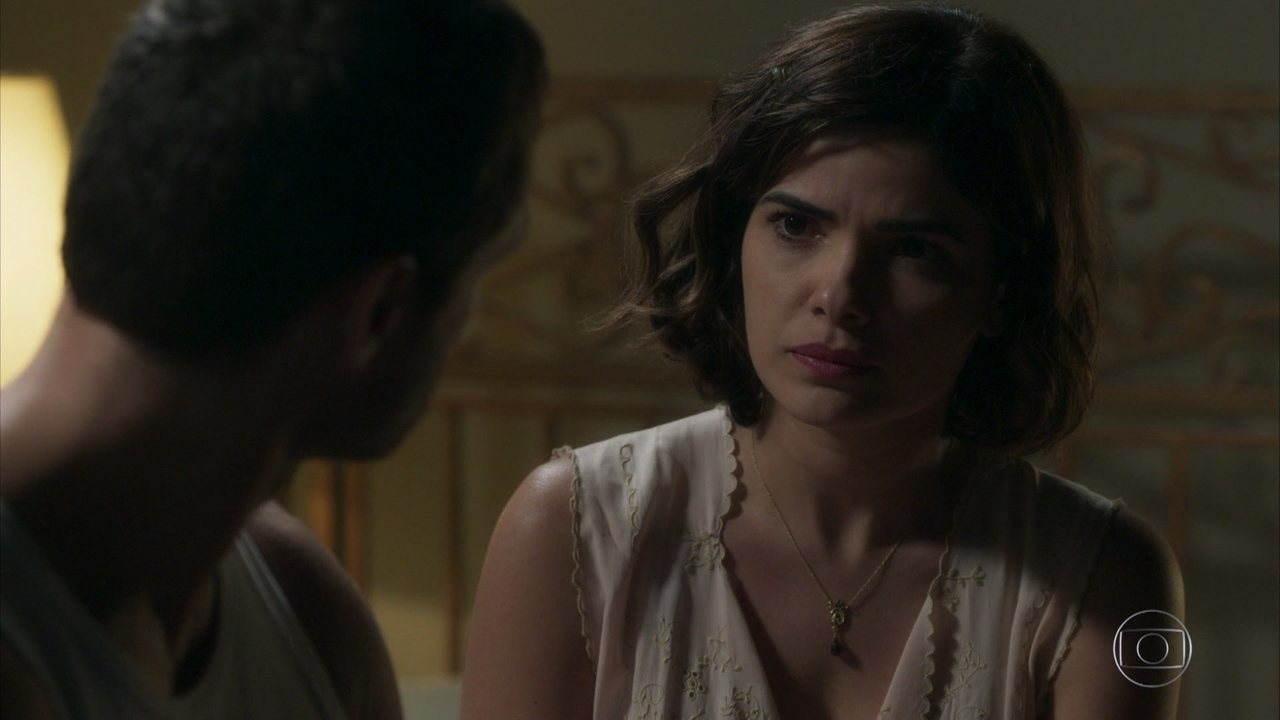 Aranha (Paulo Rocha) e Stella (Vanessa Giácomo) em O Sétimo Guardião