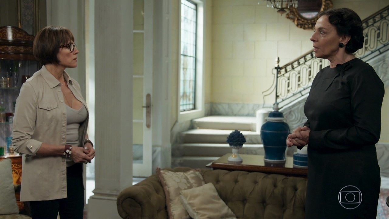Carmen (Christiane Torloni) e Agustina (Rosi Campos) em O Tempo Não Para