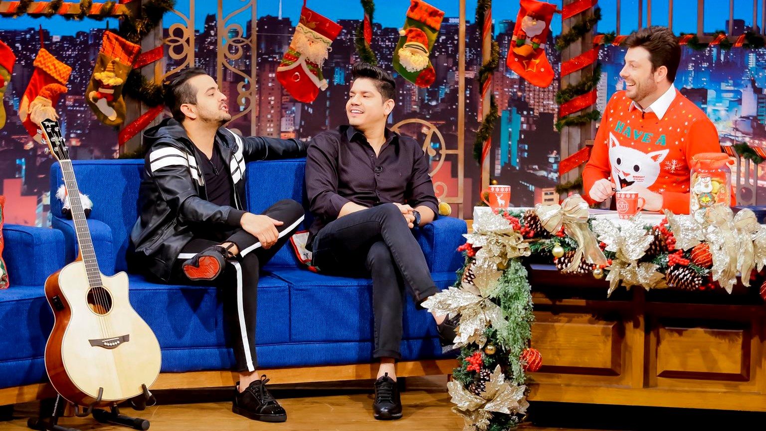 Henrique e Diego no The Noite com Danilo Gentili