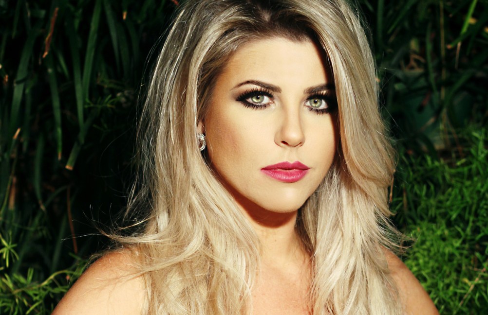 Íris Stefanelli (Divulgação)