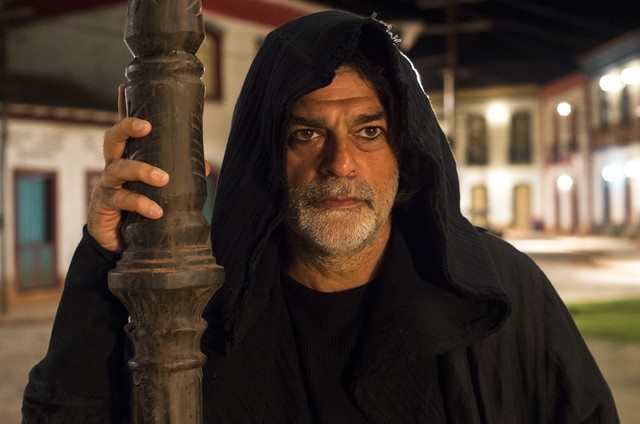 León (Eduardo Moscovis) em O Sétimo Guardião (Reprodução/TV Globo).
