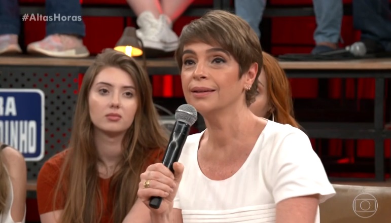 Renata Lo Prete no Altas Horas