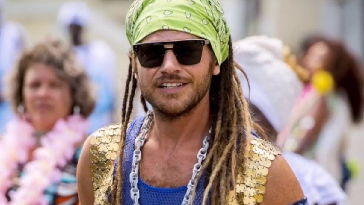 Beto Falcão (Emílio Dantas) em Segundo Sol