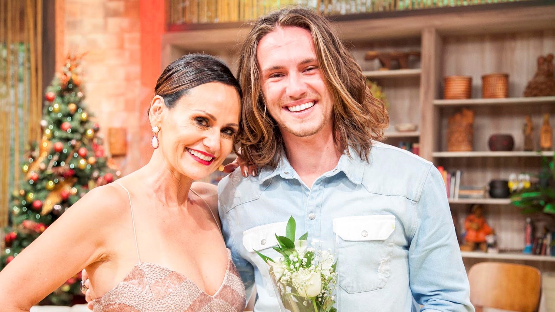 Vitor Kley e Faa Morena no Ritmo Brasil