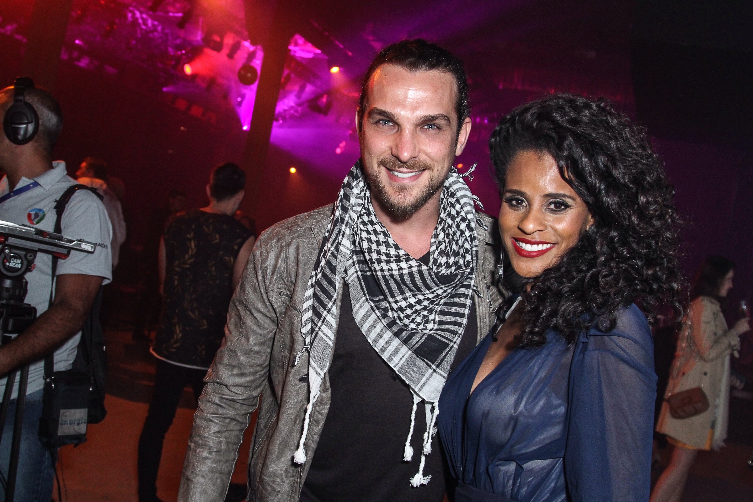 Aline Wirley com o maridão, Igor Rickli