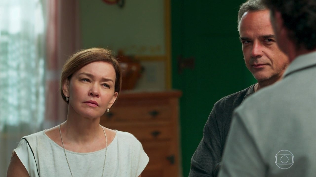 Ana (Julia Lemmertz) em Espelho da Vida