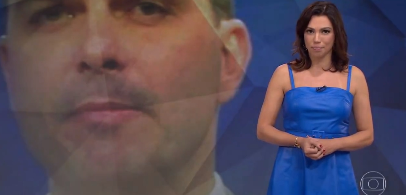 Ana Paula Araujo comentou a entrevista cedida por Flavio Bolsonaro a Record TV