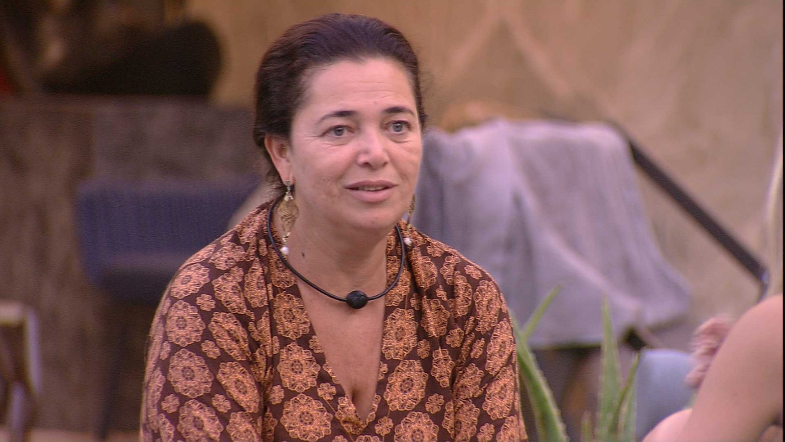 Tereza no jardim do BBB19