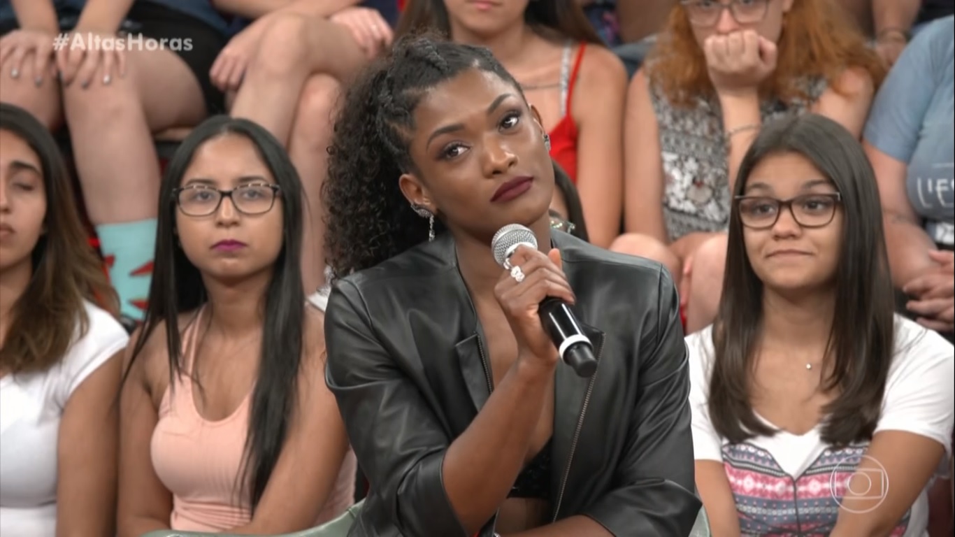 Erika Januza no Altas Horas