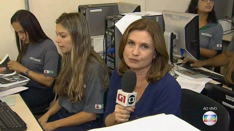 Isabela Scalabrini durante cobertura da tragédia em Brumadinho