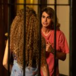 Isabelle Drummond é Manuzita em Verão 90 (Foto: Isabella Pinheiro/Gshow).
