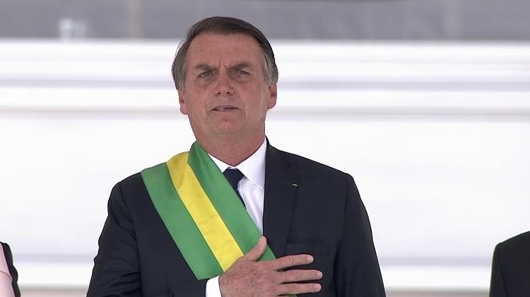 Jair Bolsonaro toma posse como presidente do Brasil