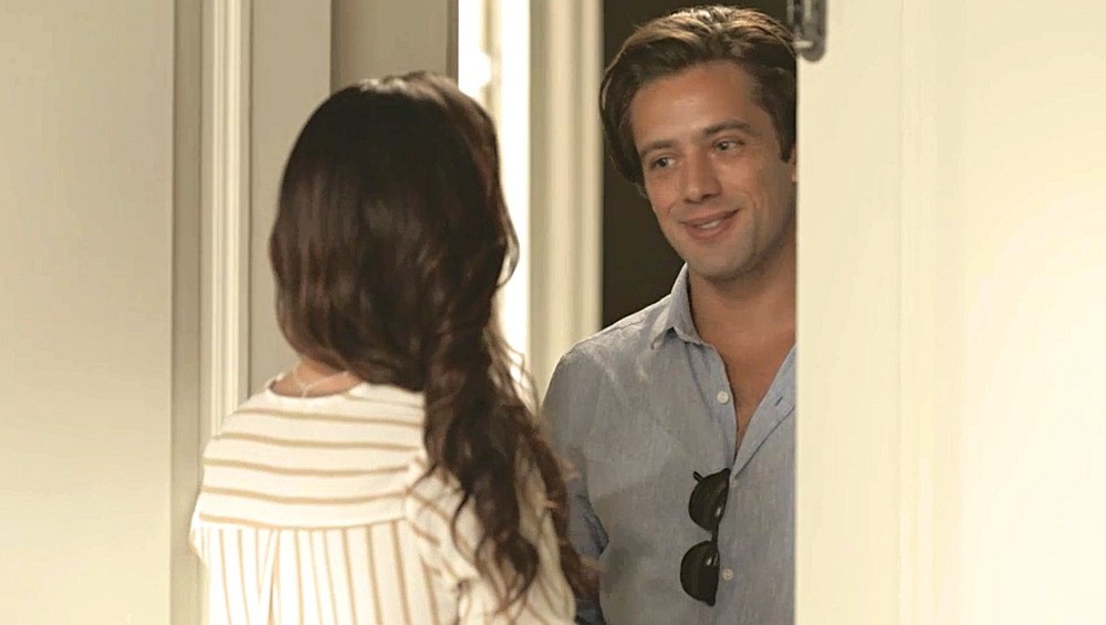 Leticia (Leticia Persiles) e Daniel (Rafael Cardoso) de Espelho da Vida