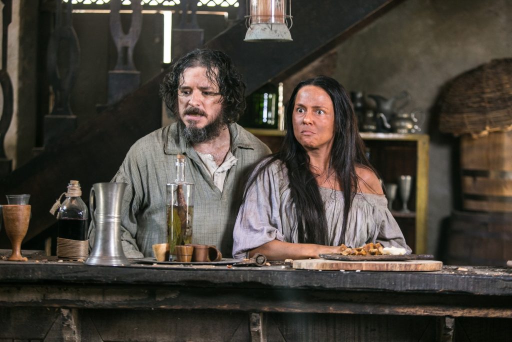 Licurgo (Guilherme Piva) e Germana (Vivianne Pasmanter), de Novo Mundo, vao aparecer em Nos Tempos do Imperador