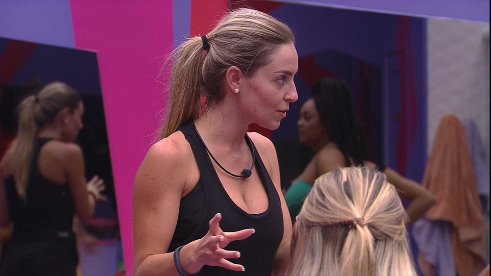 Paula BBB19
