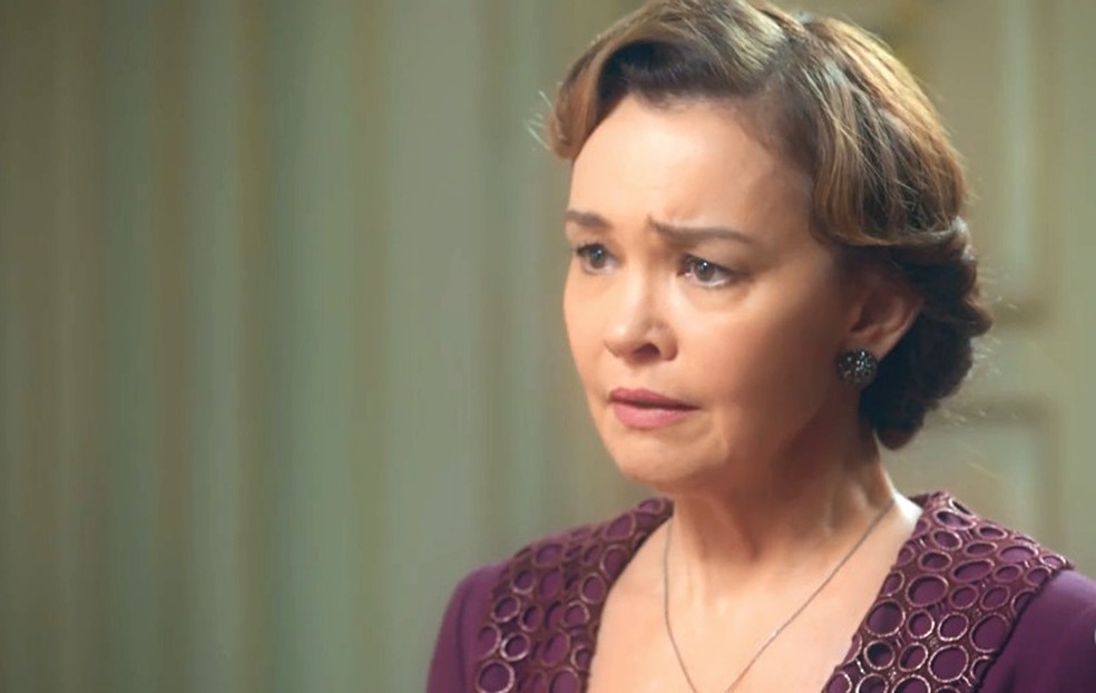 Júlia Lemmertz como Piedade em Espelho da Vida