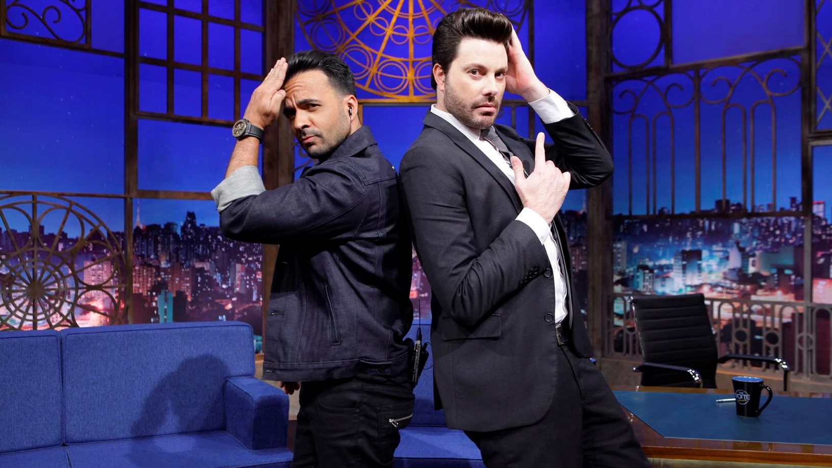Danilo Gentili entrevista Luis Fonsi no The Noite