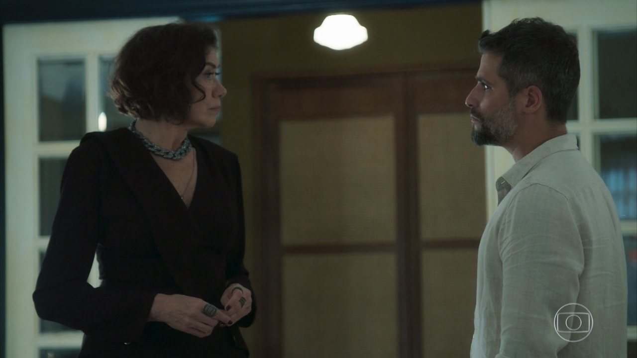 Valentina (Lilia Cabral) e Gabriel (Bruno Gagliasso) em O Sétimo Guardião