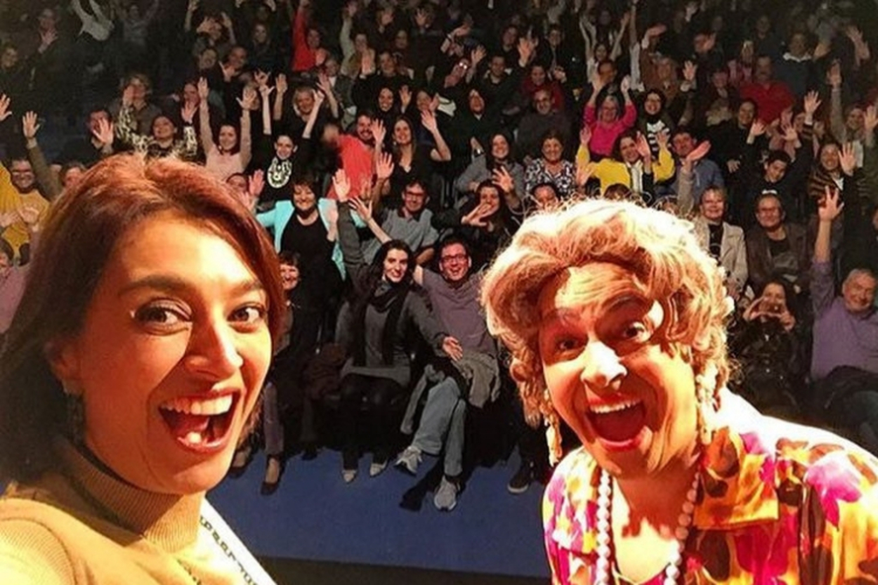 Catia Fonseca e Tia, personagem de Guilherme Uzeda