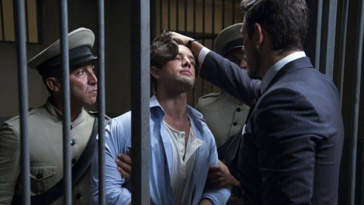 Danilo (Rafael Cardoso) e Gustavo Bruno (Joao Vicente de Castro) de Espelho da Vida