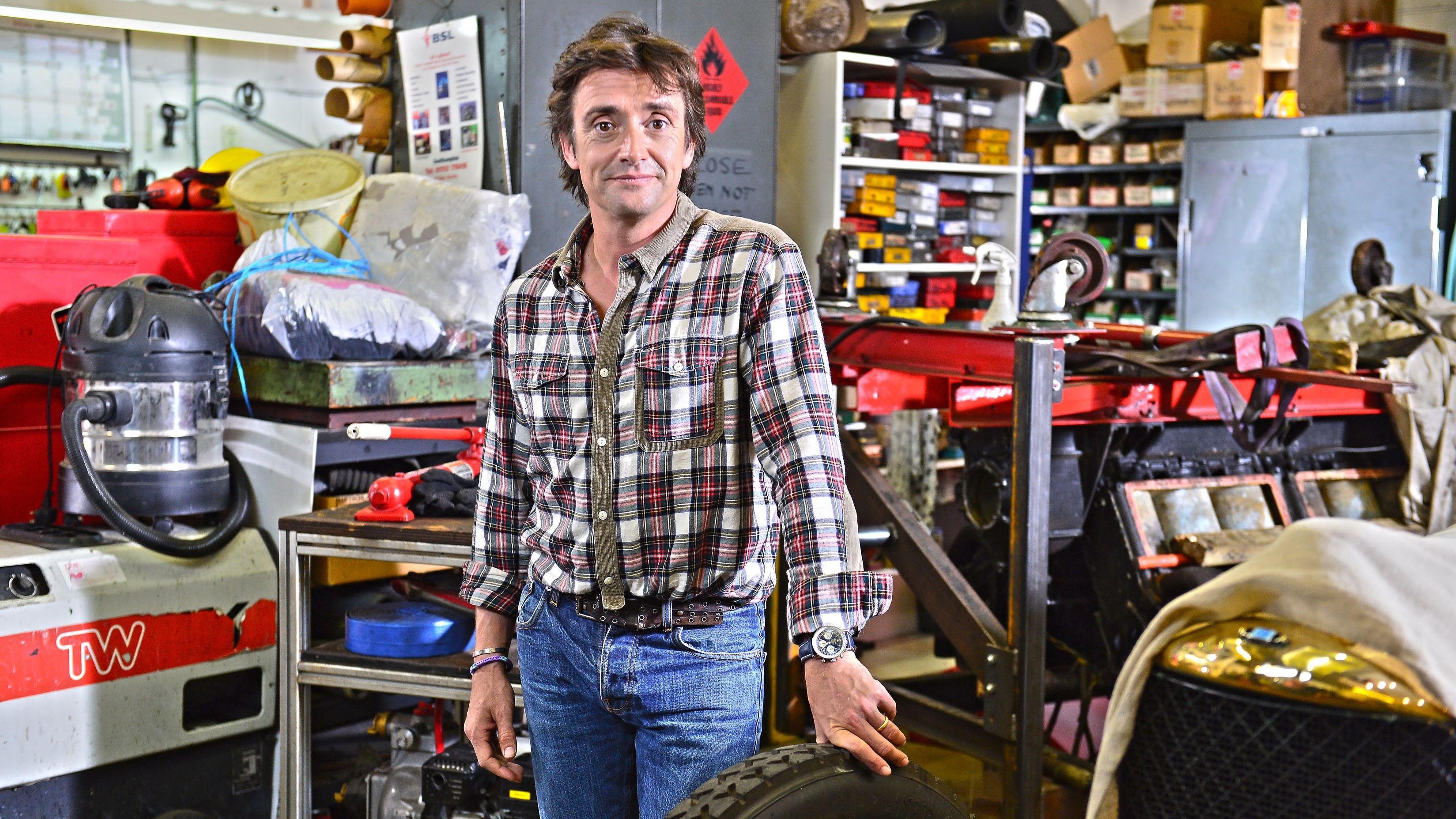 Richard Rammond estrela a série Top Gear ao lado de Jeremy Clarkson e James May