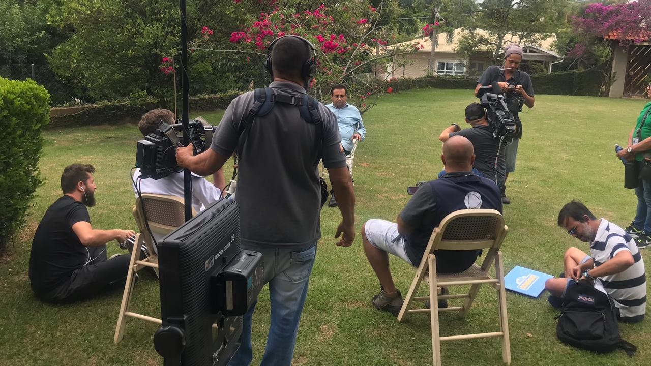 Geraldo Luis entrevista o ator Vítor Morosini no Domingo Show