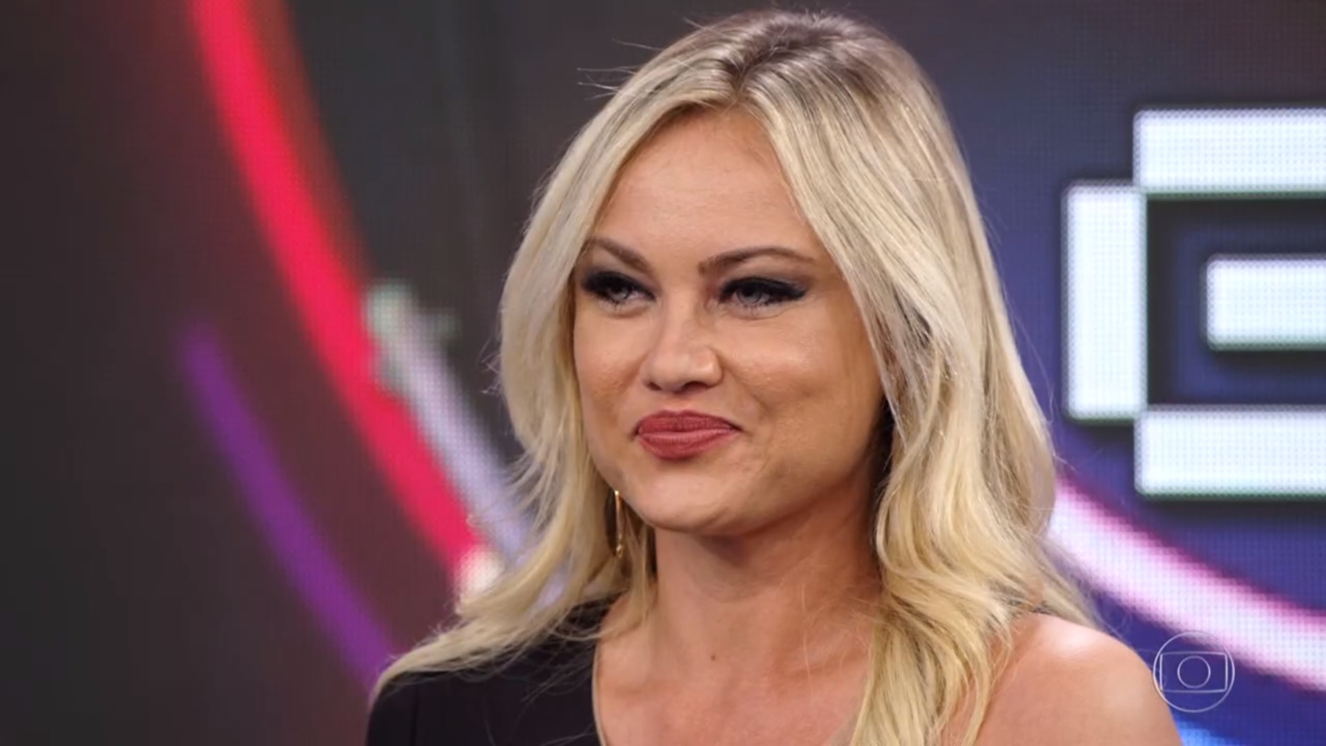 Ellen Roche no Domingão do Faustão