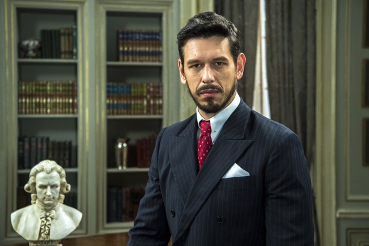 Gustavo Bruno (Joao Vicente de Castro) de Espelho da Vida