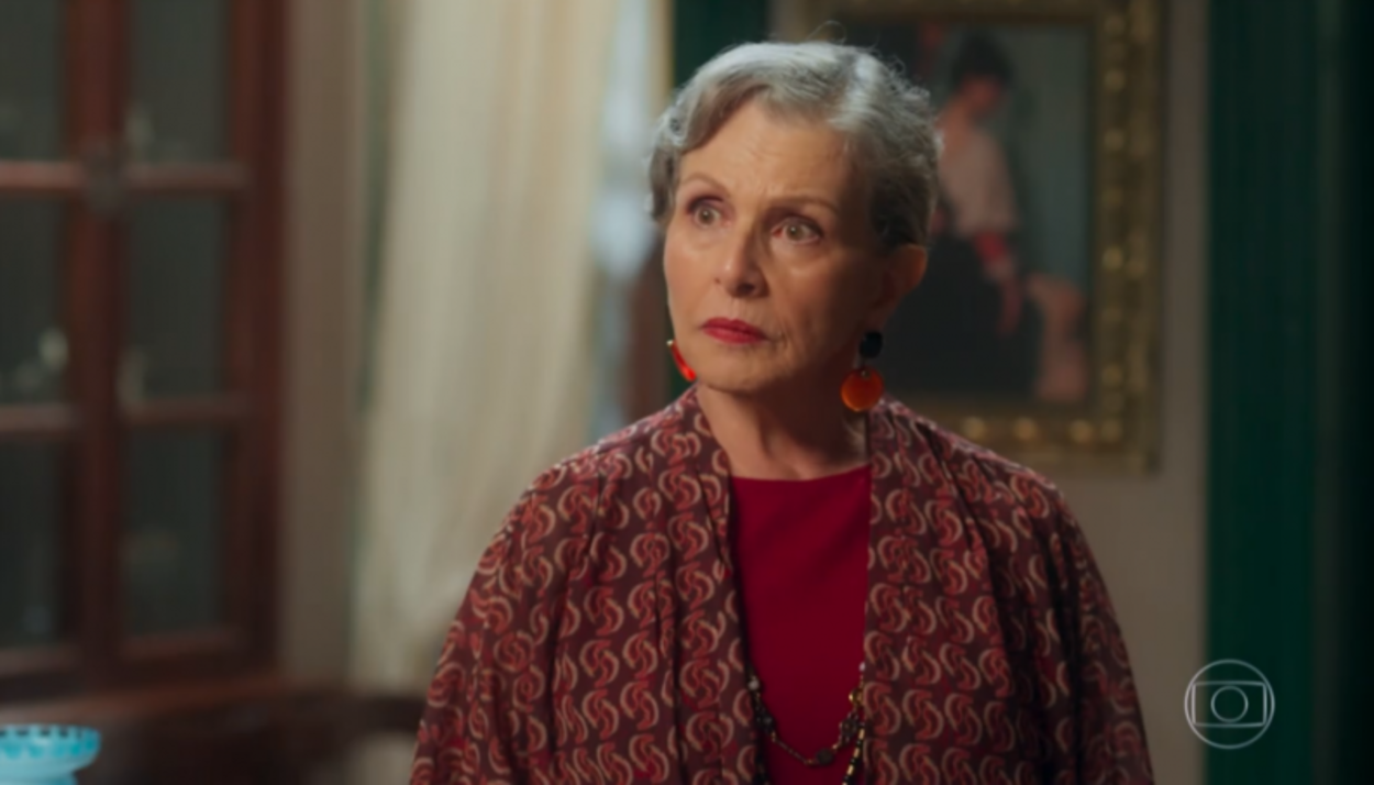 Hildegard (Irene Ravache) de Espelho da Vida