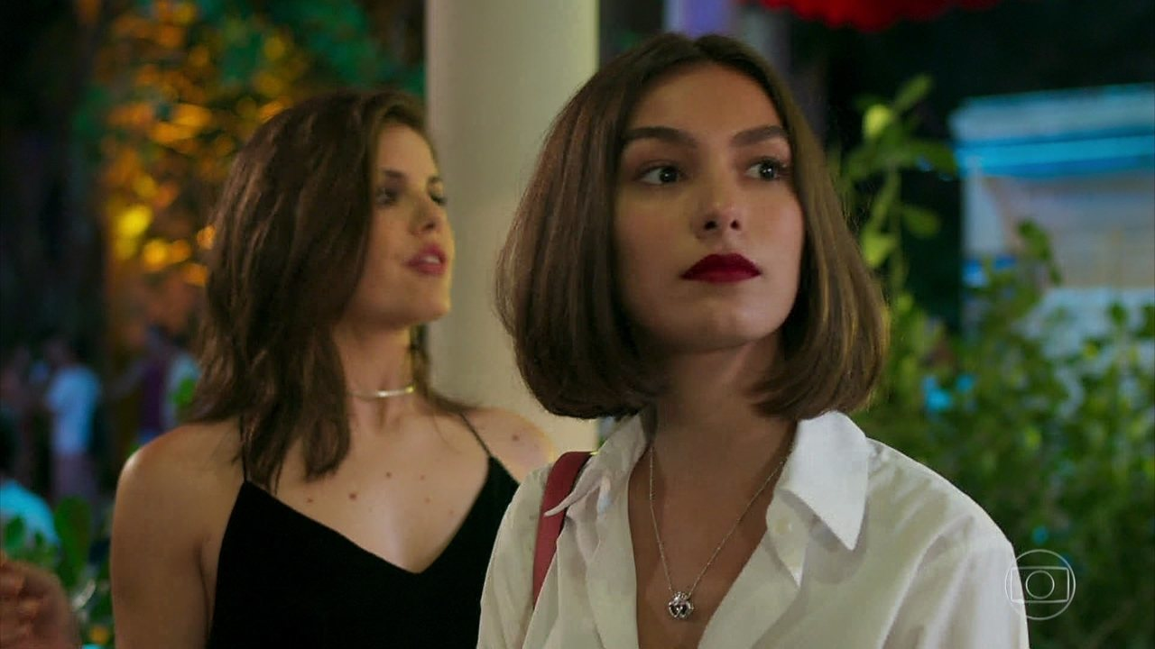 Larissa (Marina Moschen) em Verão 90