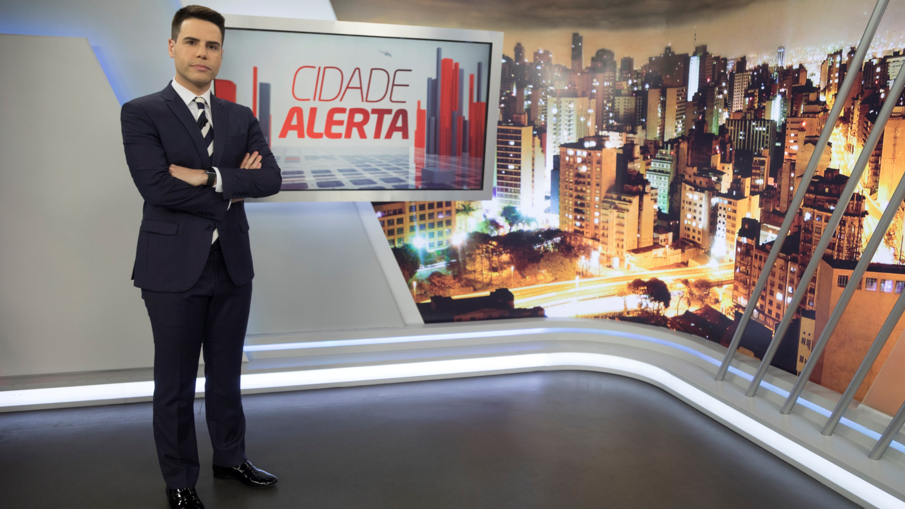 Luiz Bacci no estúdio do Cidade Alerta