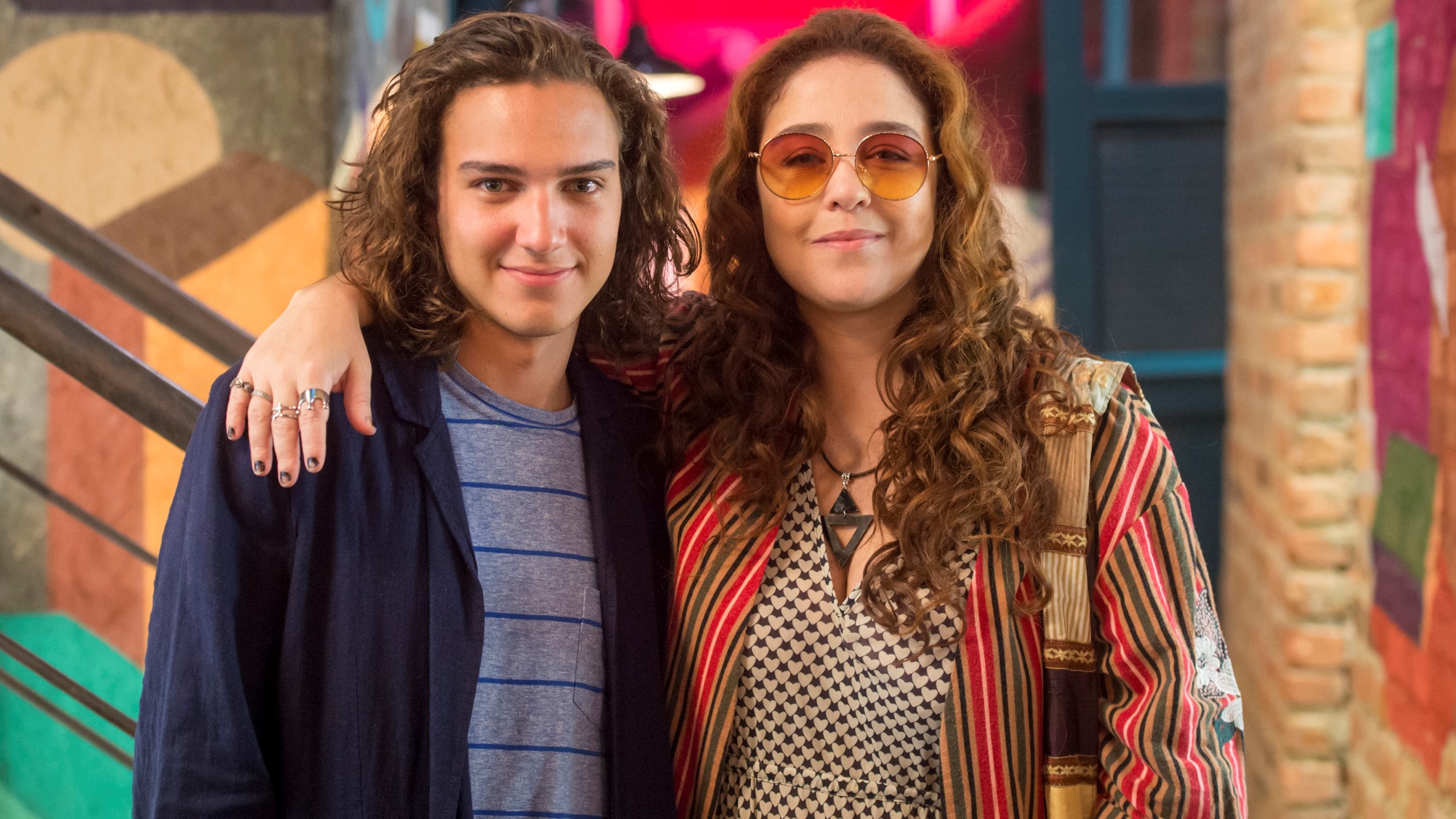 Nina (Debora Lamm) e Tito (Tom Karabachian) de Malhação: Vidas Brasileiras