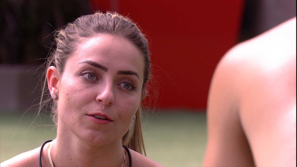 Paula BBB19