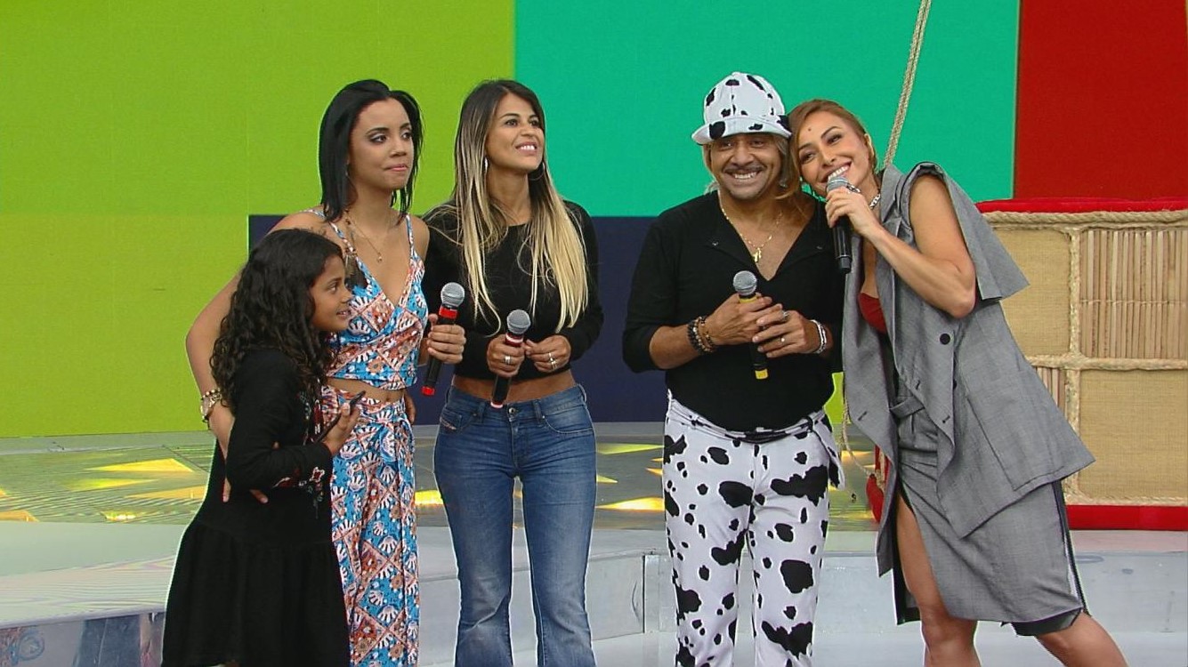 O humorista Tiririca durante participação no Programa da Sabrina