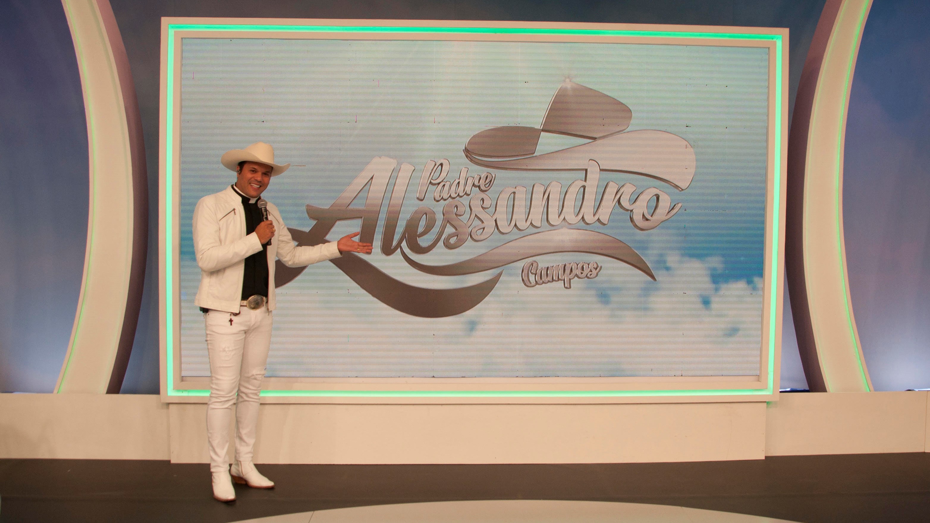 Padre Alessandro Campos ganha programa na RedeTV! (